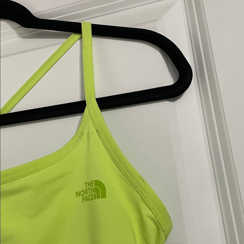 North Face Women's Arque Hike Dress in Sharp Green Built In Shorts Athletic - Picture 9 of 16